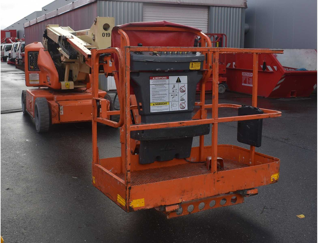 JLG E400AJPn - Pacēlājs: foto 4 JLG E400AJPn - Pacēlājs: foto 4