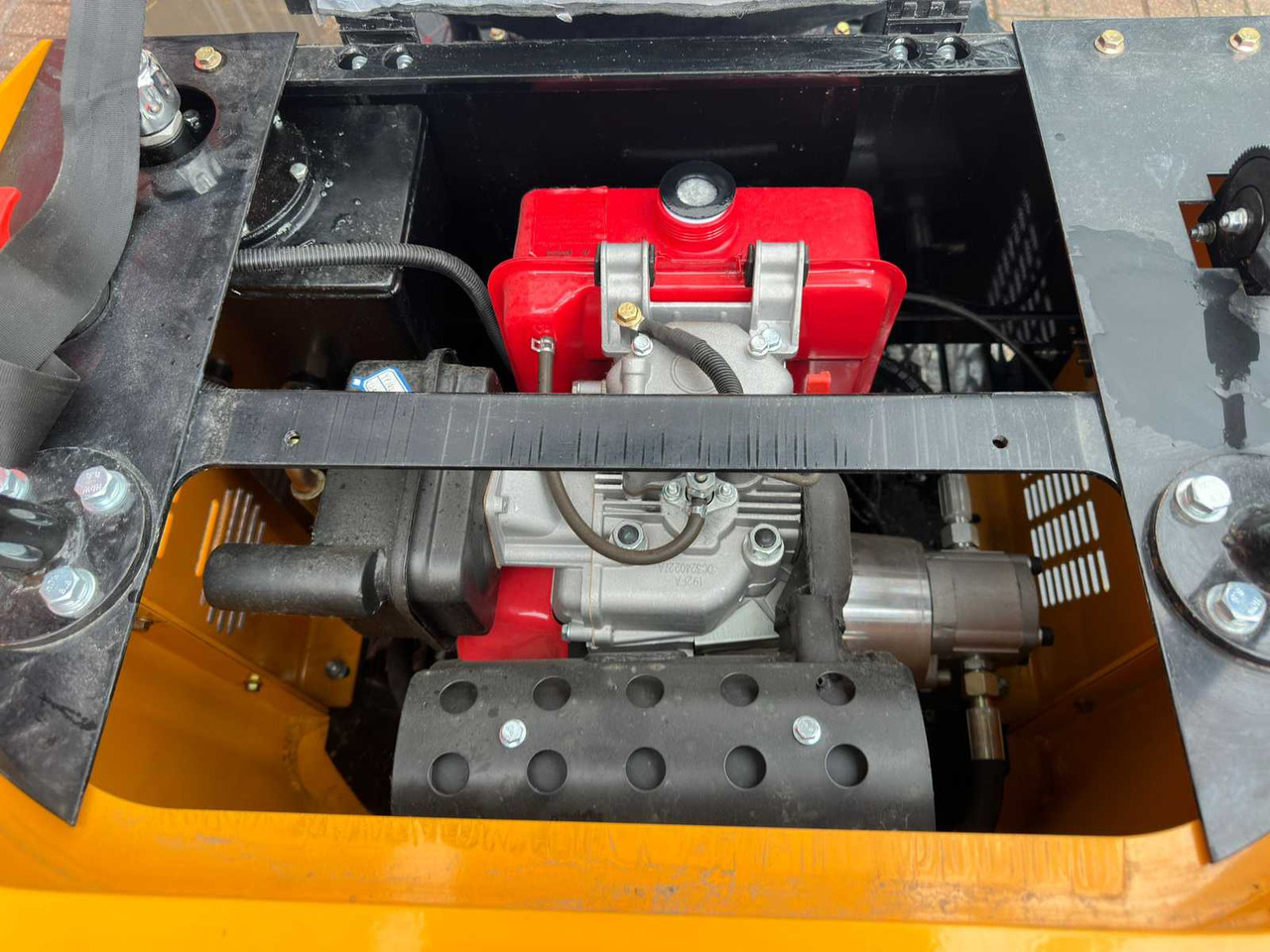 Mini-ekskavators JPC HT12: foto 12