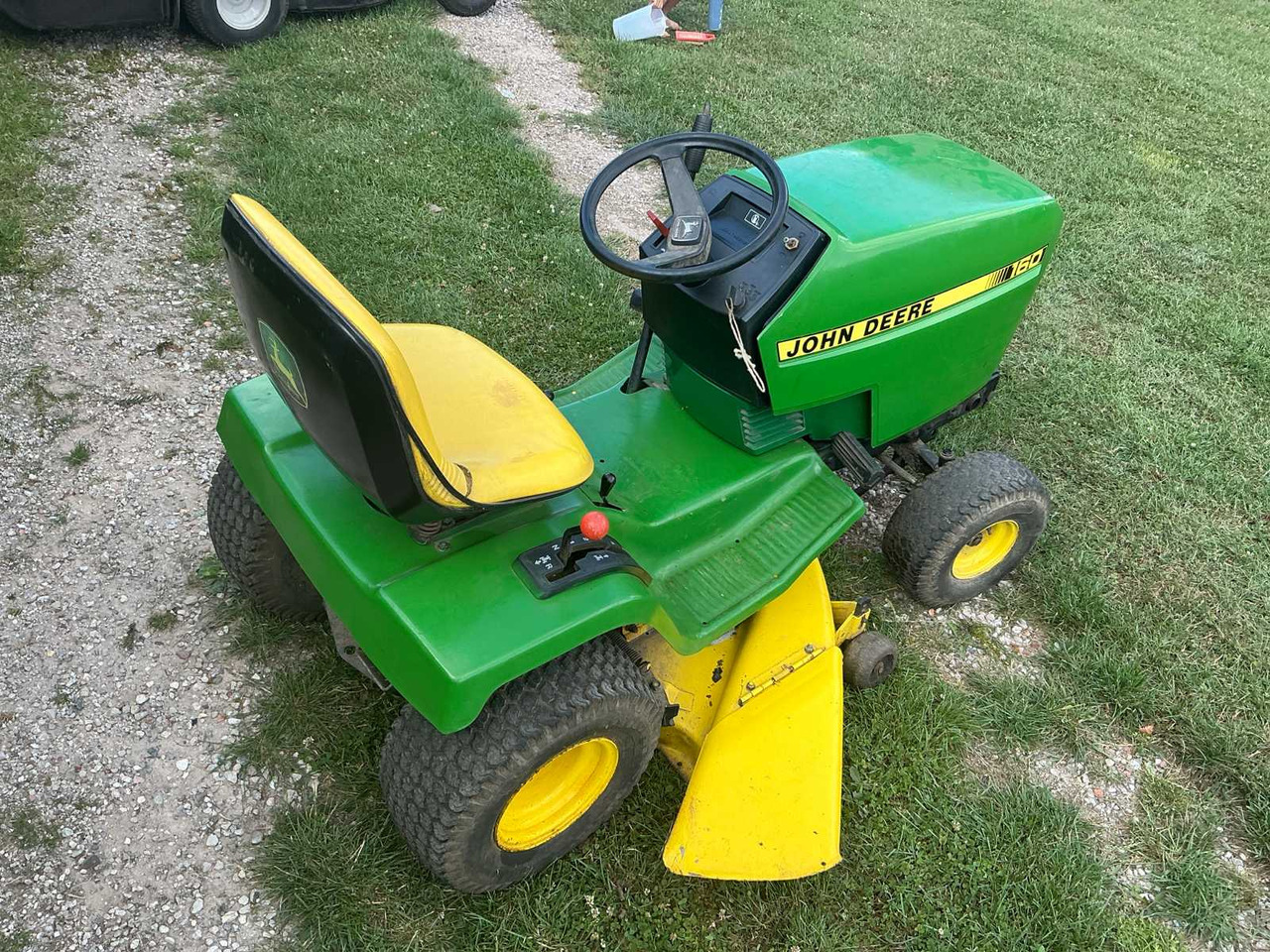 John Deere 160 - Zāles pļāvējs: foto 5 John Deere 160 - Zāles pļāvējs: foto 5