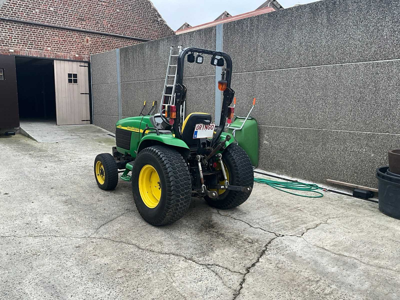 John Deere 4410 - Mini traktors: foto 3 John Deere 4410 - Mini traktors: foto 3