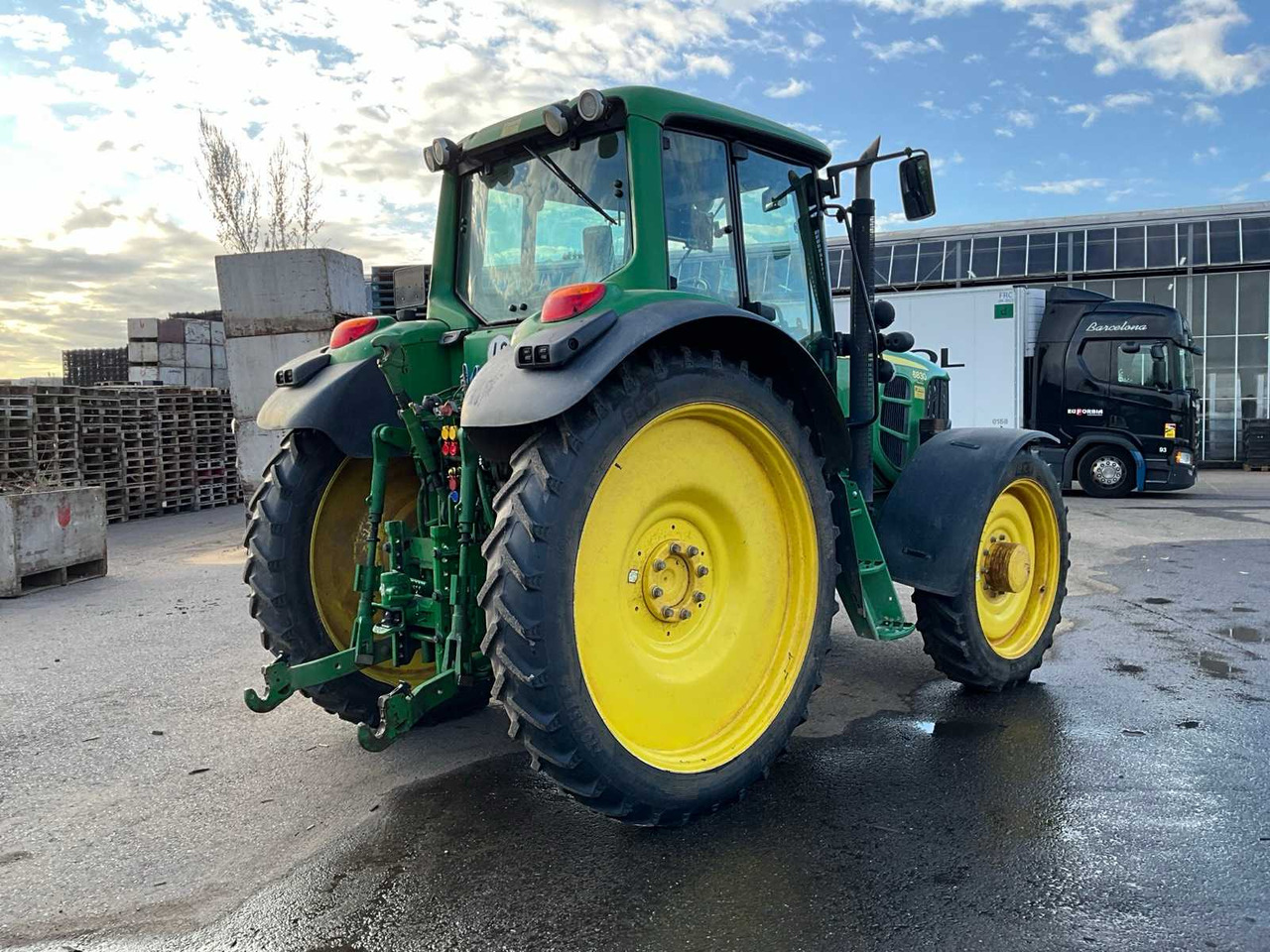 John Deere 6830 Premium - Traktors: foto 3 John Deere 6830 Premium - Traktors: foto 3