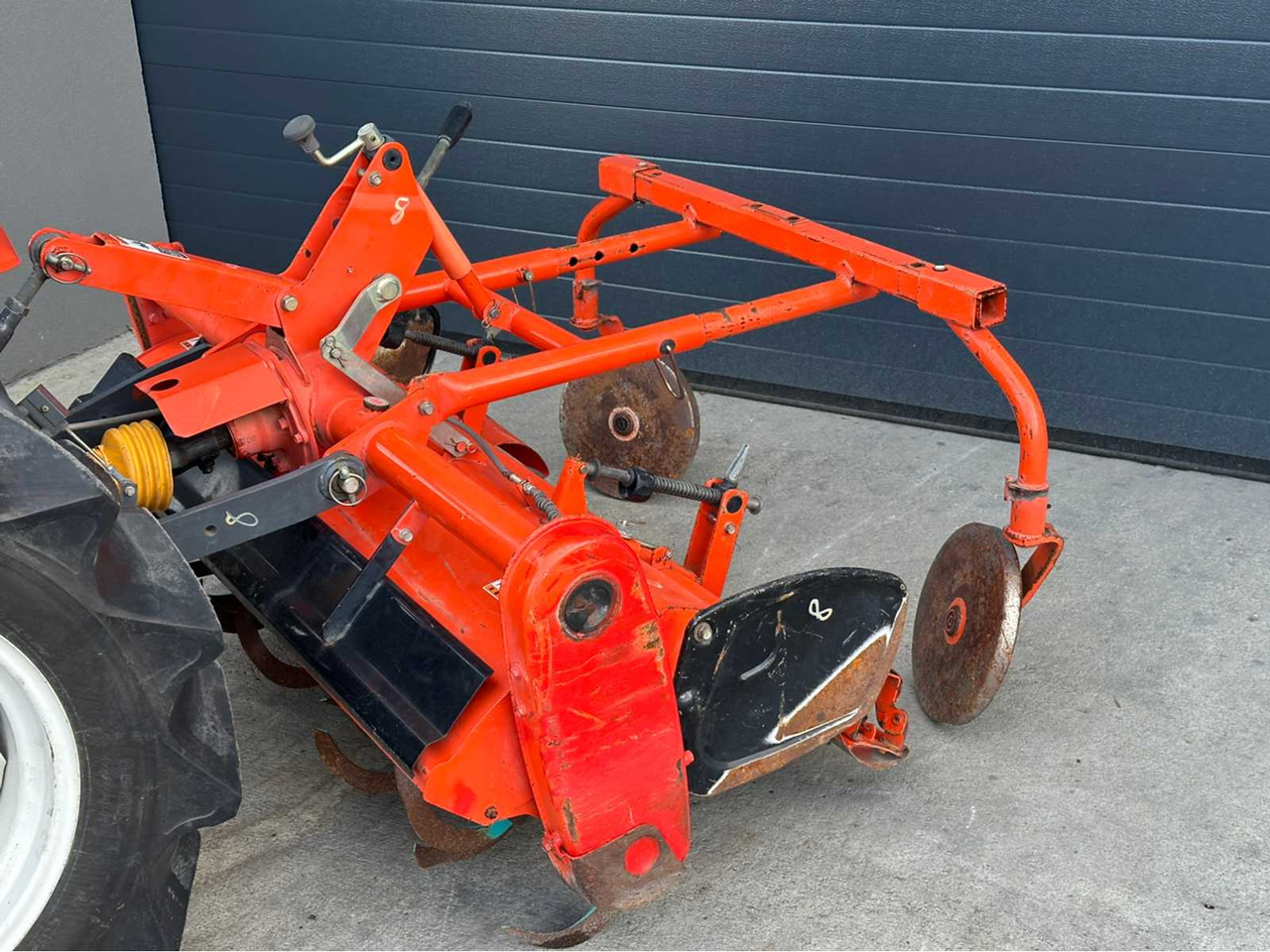 KUBOTA - GB200 - 4-WHEEL DRIVE TRACTOR - Traktors: foto 4 KUBOTA - GB200 - 4-WHEEL DRIVE TRACTOR - Traktors: foto 4