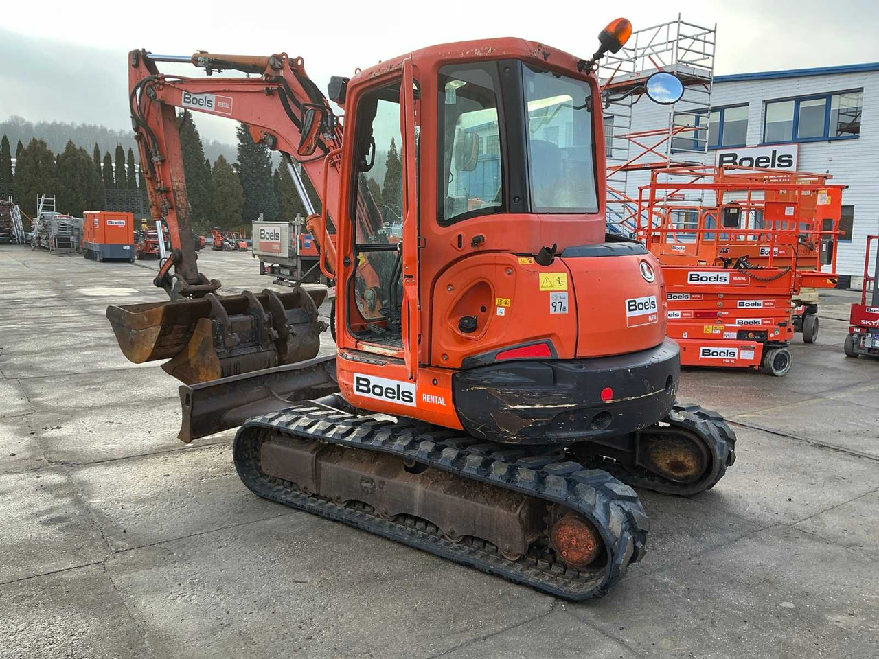 KUBOTA - U55-4 KGLS2 - MIDI-EXCAVATOR - 2015 (135400101) - Ekskavators: foto 2 KUBOTA - U55-4 KGLS2 - MIDI-EXCAVATOR - 2015 (135400101) - Ekskavators: foto 2