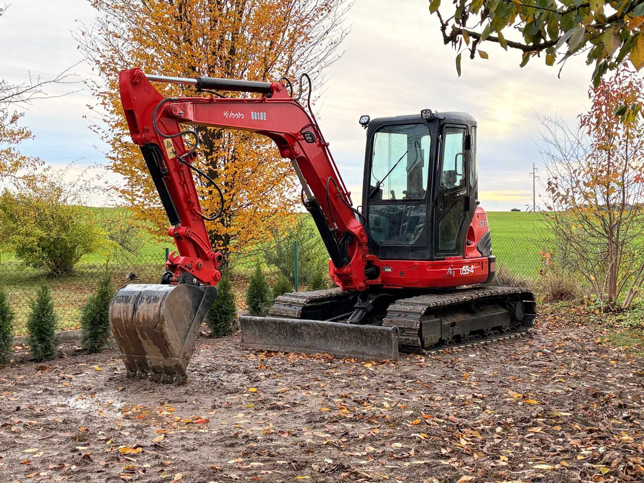 KUBOTA U55-4 - Kāpurķēžu ekskavators: foto 1 KUBOTA U55-4 - Kāpurķēžu ekskavators: foto 1