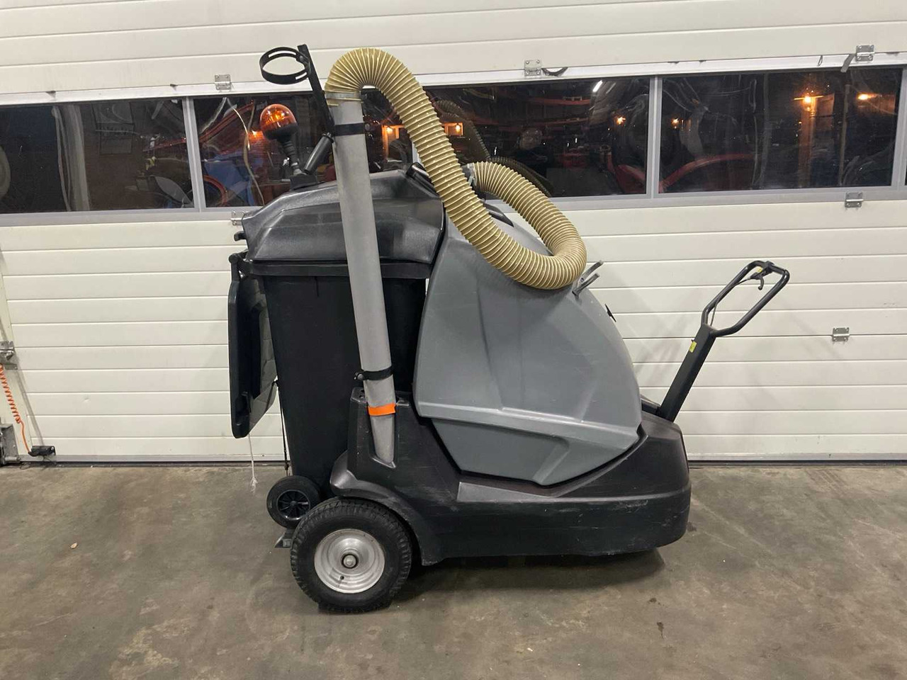 Karcher Ic 15/240 - Dārza tehnika: foto 1 Karcher Ic 15/240 - Dārza tehnika: foto 1