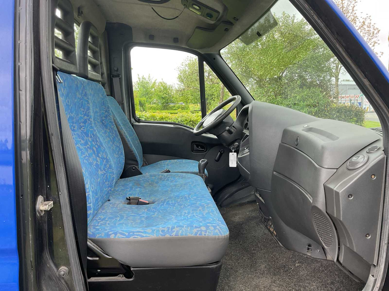 Komercauto 2001 - IVECO - DAILY - 40C13 300 - COMMERCIAL VEHICLE/BE-COMBINATION: foto 13