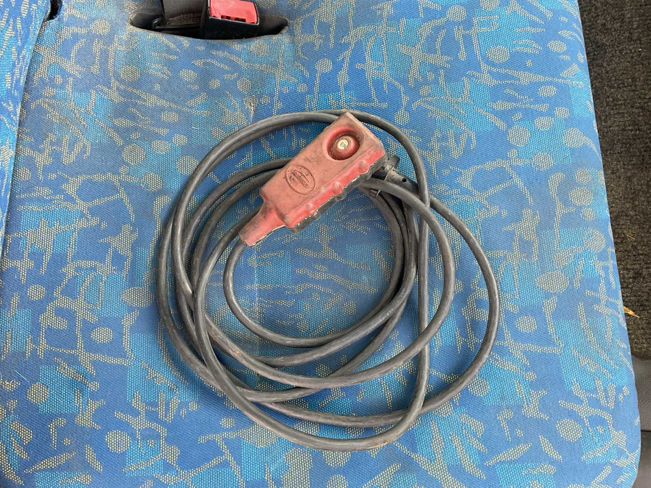 Komercauto 2001 - IVECO - DAILY - 40C13 300 - COMMERCIAL VEHICLE/BE-COMBINATION: foto 19