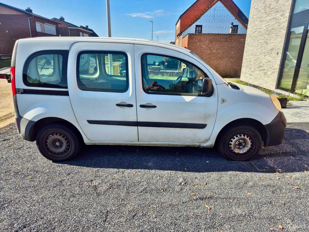 2010 RENAULT KANGOO - Komercauto: foto 4 2010 RENAULT KANGOO - Komercauto: foto 4