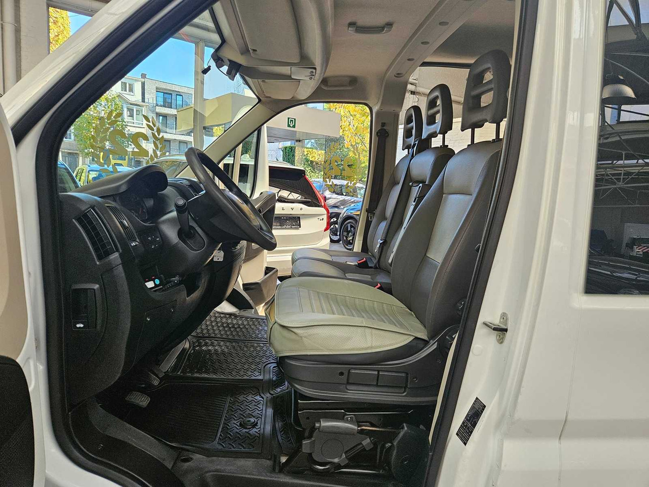 Komercauto 2013 FIAT DUCATO - DOUBLE CAB !! 52,000KM!!: foto 15 Komercauto 2013 FIAT DUCATO - DOUBLE CAB !! 52,000KM!!: foto 15