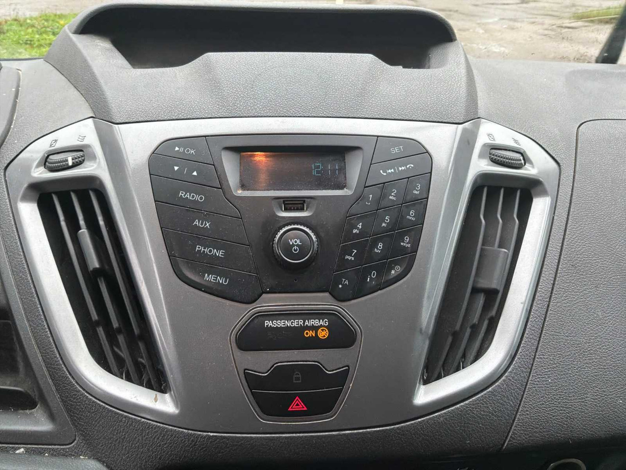 Komercauto 2015 FORD TRANSIT CUSTOM COMMERCIAL VEHICLE: foto 11 Komercauto 2015 FORD TRANSIT CUSTOM COMMERCIAL VEHICLE: foto 11