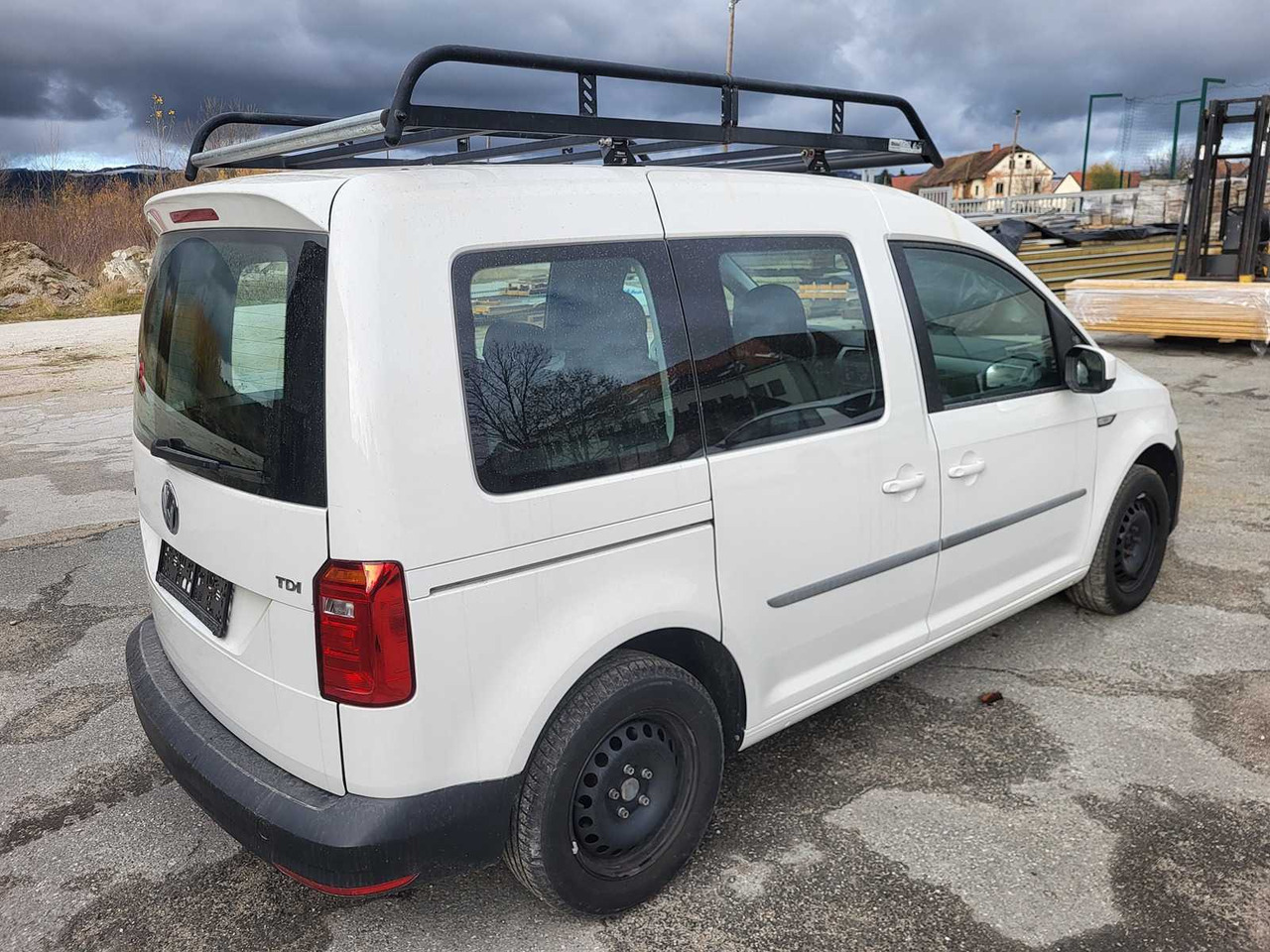 VW - 2018 - CADDY 2.0 TDI - VAN - Komercauto: foto 5 VW - 2018 - CADDY 2.0 TDI - VAN - Komercauto: foto 5