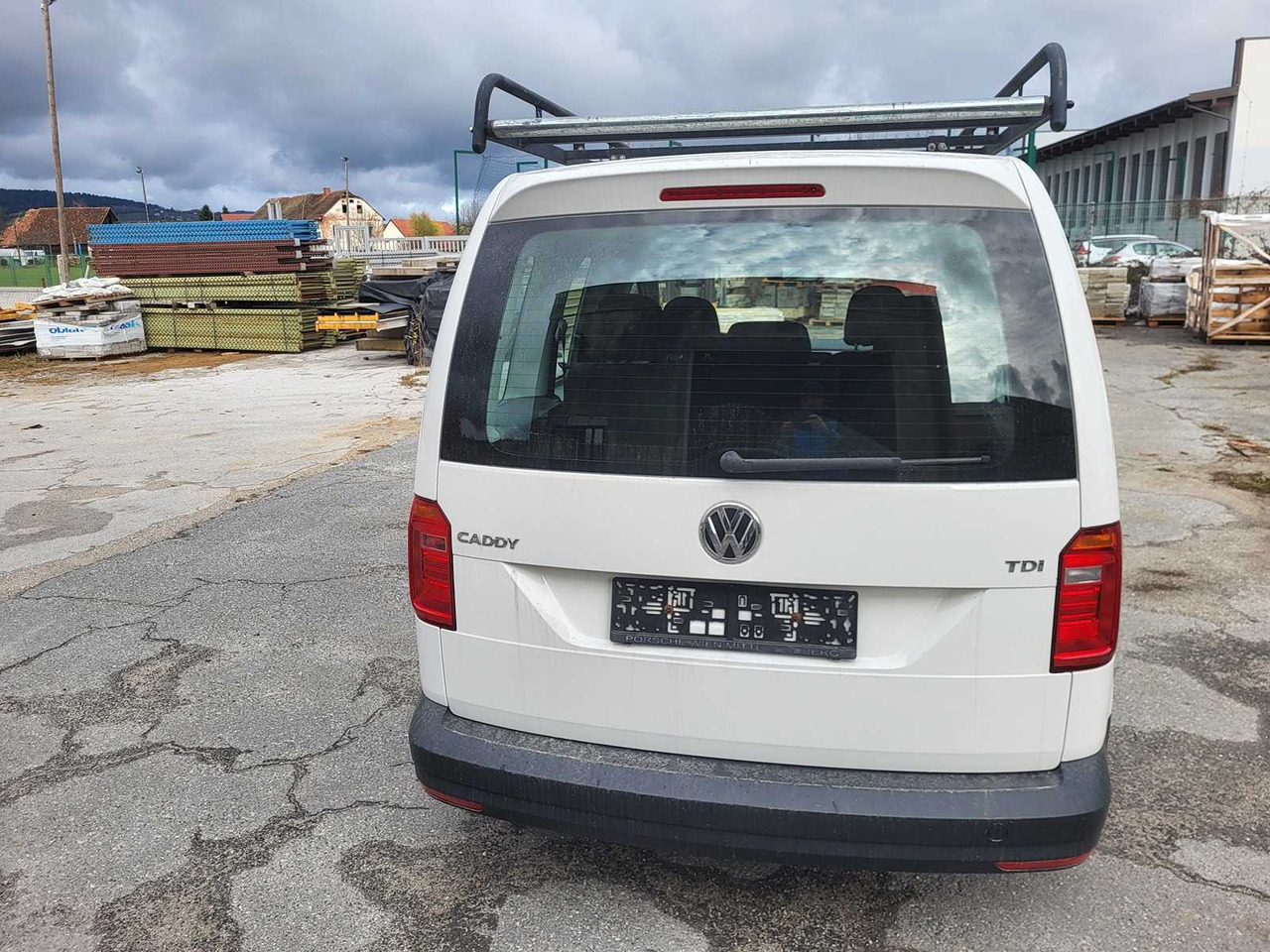 VW - 2018 - CADDY 2.0 TDI - VAN - Komercauto: foto 4 VW - 2018 - CADDY 2.0 TDI - VAN - Komercauto: foto 4