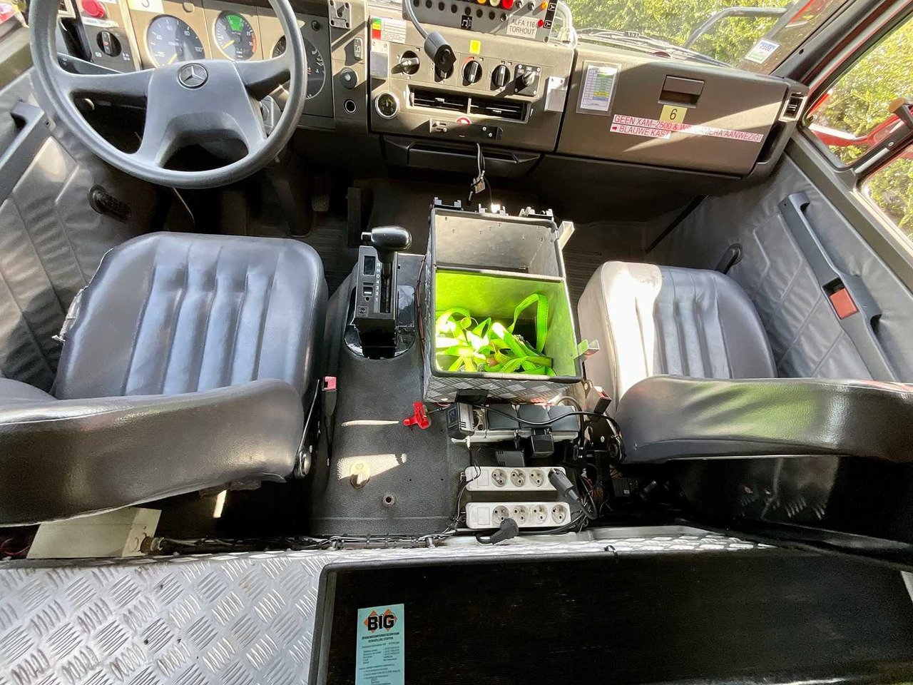 Kravas automašīna 1997 MERCEDES-BENZ ATEGO FIRE TRUCK FIRE BRIGADE: foto 35 Kravas automašīna 1997 MERCEDES-BENZ ATEGO FIRE TRUCK FIRE BRIGADE: foto 35