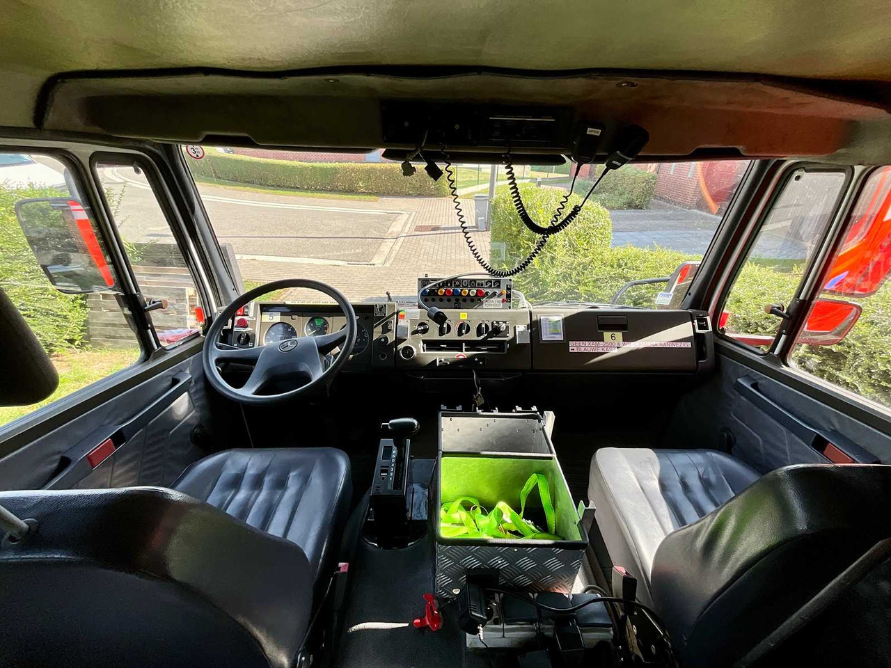 Kravas automašīna 1997 MERCEDES-BENZ ATEGO FIRE TRUCK FIRE BRIGADE: foto 31 Kravas automašīna 1997 MERCEDES-BENZ ATEGO FIRE TRUCK FIRE BRIGADE: foto 31