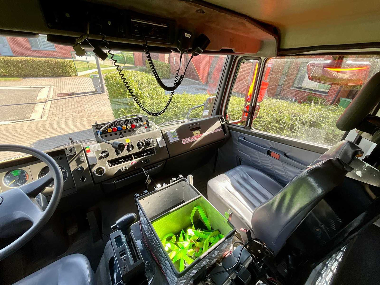 Kravas automašīna 1997 MERCEDES-BENZ ATEGO FIRE TRUCK FIRE BRIGADE: foto 33 Kravas automašīna 1997 MERCEDES-BENZ ATEGO FIRE TRUCK FIRE BRIGADE: foto 33