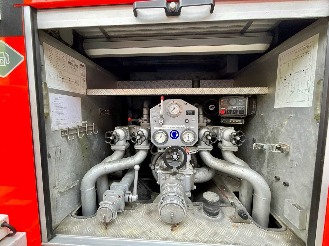 Kravas automašīna 1997 MERCEDES-BENZ ATEGO FIRE TRUCK FIRE BRIGADE: foto 36 Kravas automašīna 1997 MERCEDES-BENZ ATEGO FIRE TRUCK FIRE BRIGADE: foto 36