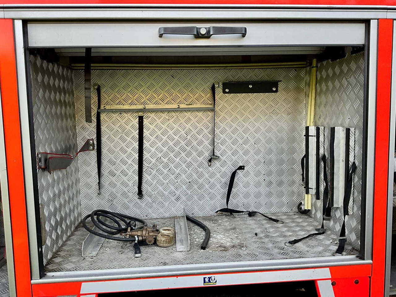 Kravas automašīna 1997 MERCEDES-BENZ ATEGO FIRE TRUCK FIRE BRIGADE: foto 44 Kravas automašīna 1997 MERCEDES-BENZ ATEGO FIRE TRUCK FIRE BRIGADE: foto 44