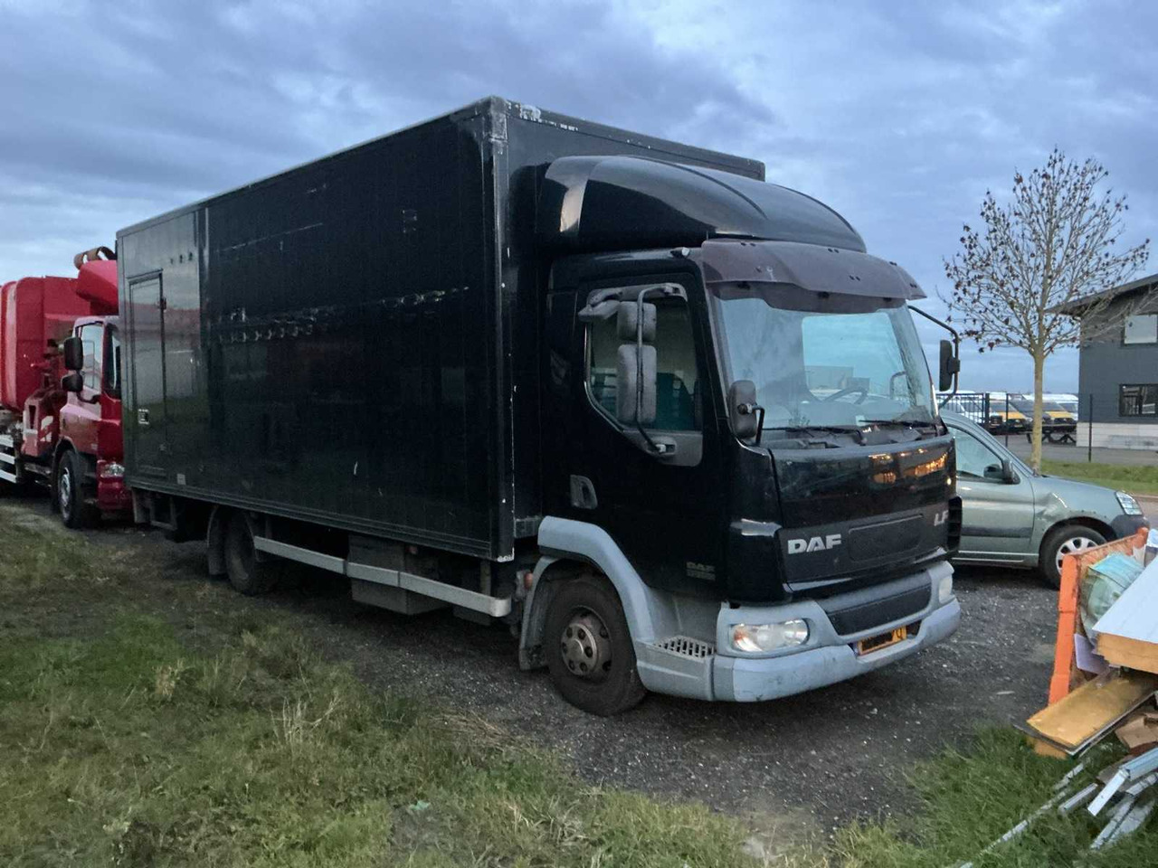 2005 - TRUCK - Kravas automašīna: foto 1 2005 - TRUCK - Kravas automašīna: foto 1