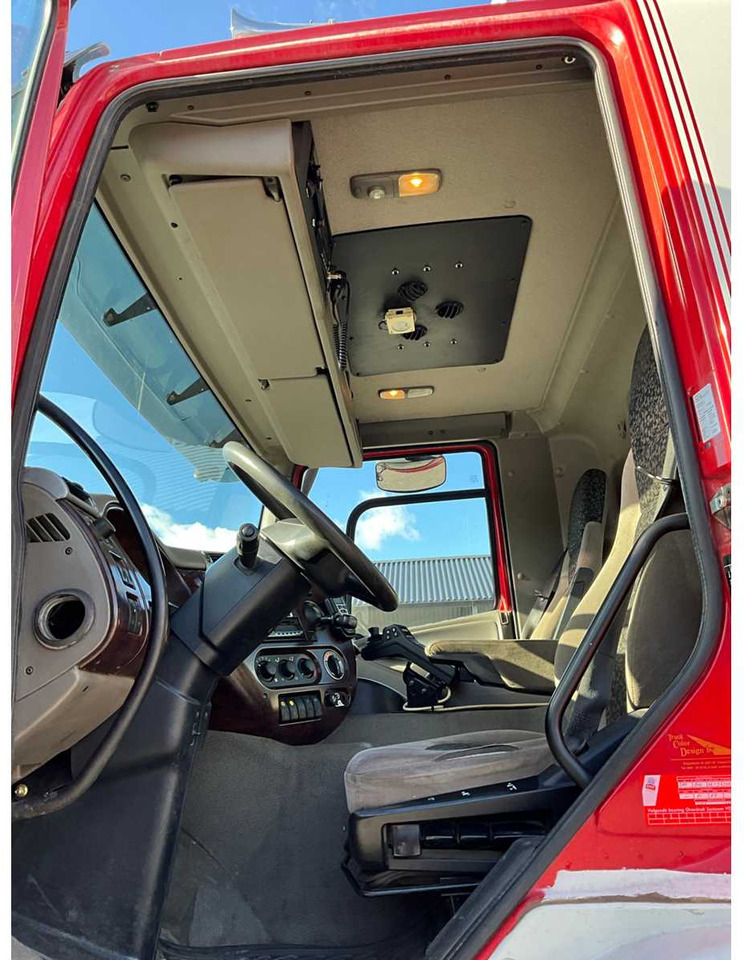 Kravas automašīna 2009 DAF CF 85.460 8X4 TRUCK "30T HOOKLIFT": foto 17 Kravas automašīna 2009 DAF CF 85.460 8X4 TRUCK "30T HOOKLIFT": foto 17