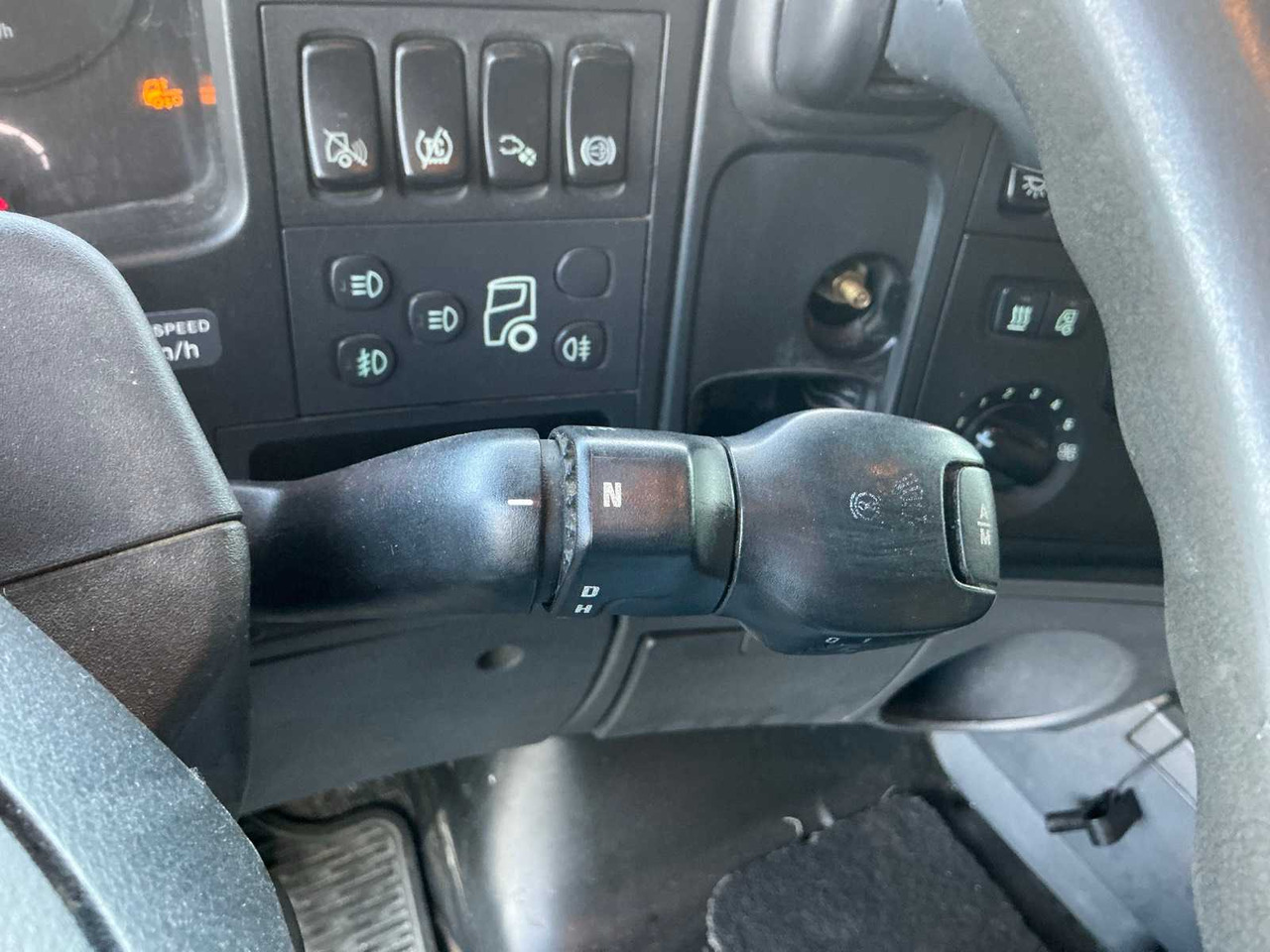 Kravas automašīna 2009 SCANIA R420 TRUCK: foto 20 Kravas automašīna 2009 SCANIA R420 TRUCK: foto 20