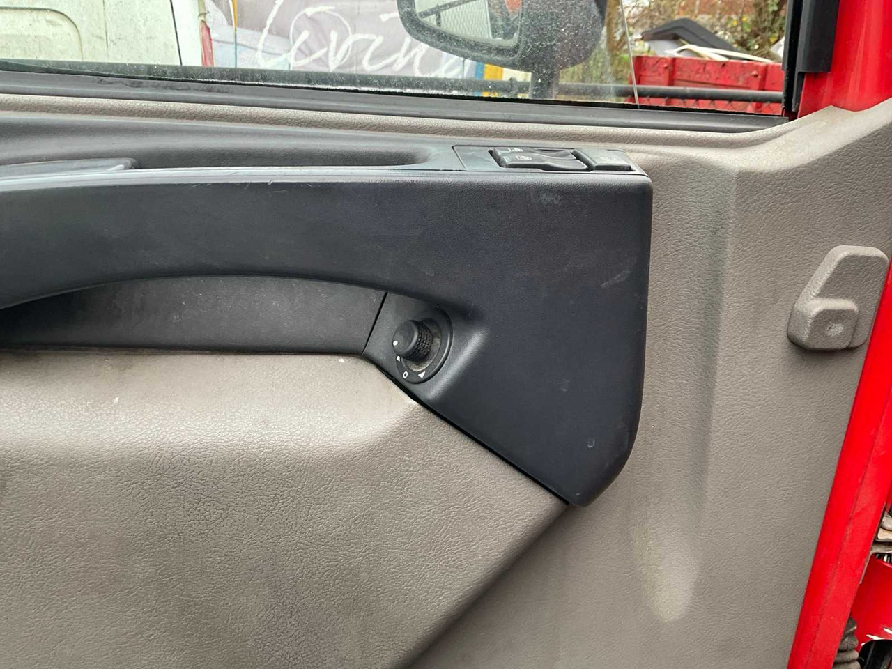 Kravas automašīna 2010 DAF LF 55.250 - HYDRAULIC TAIL LIFT - 183000KM: foto 26