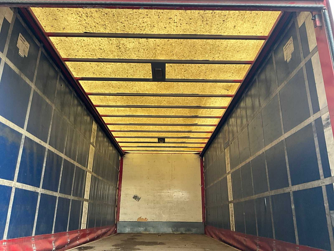 Kravas automašīna 2010 DAF LF 55.250 - HYDRAULIC TAIL LIFT - 183000KM: foto 39