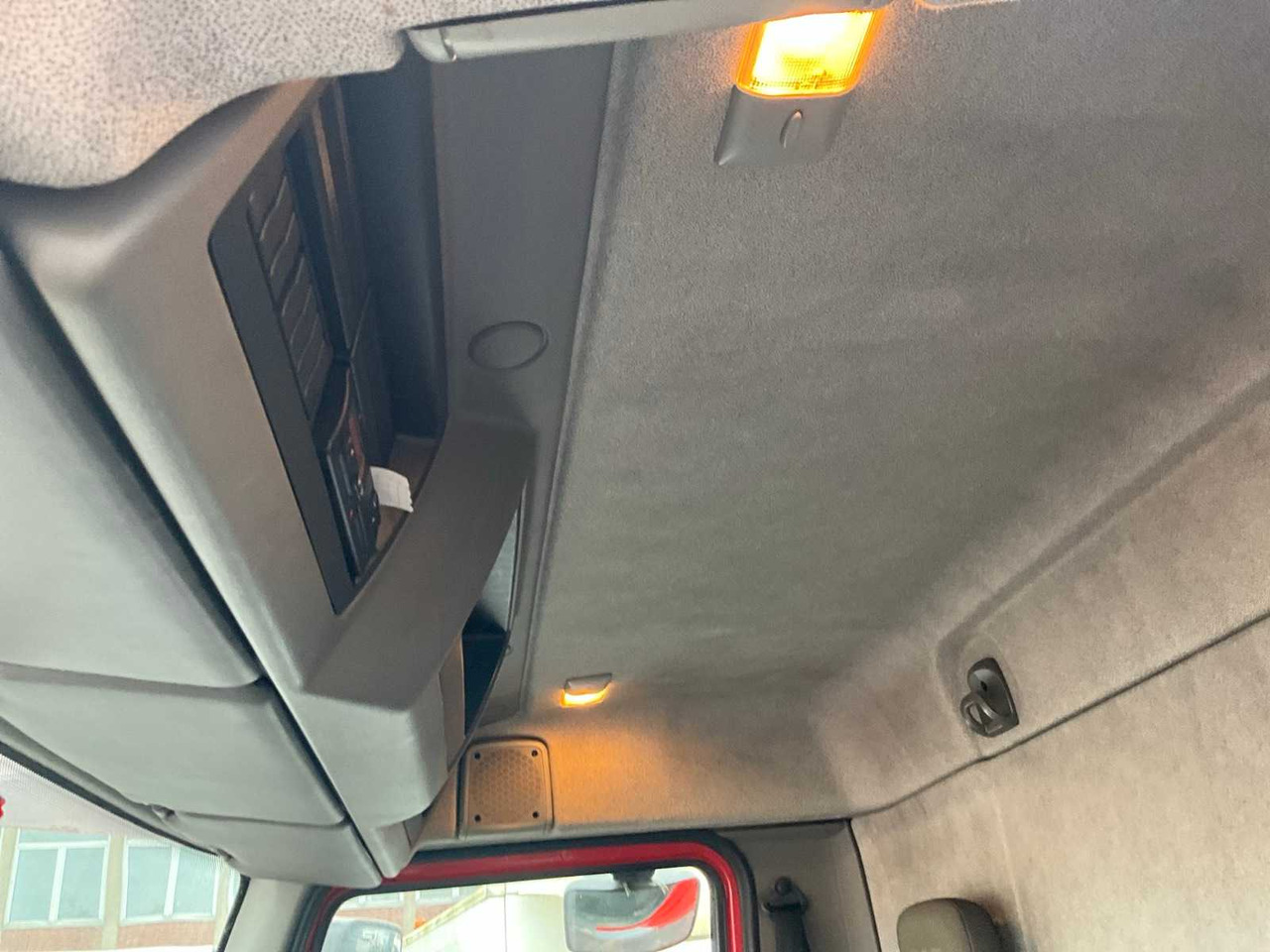 Kravas automašīna 2010 DAF LF 55.250 - HYDRAULIC TAIL LIFT - 183000KM: foto 31