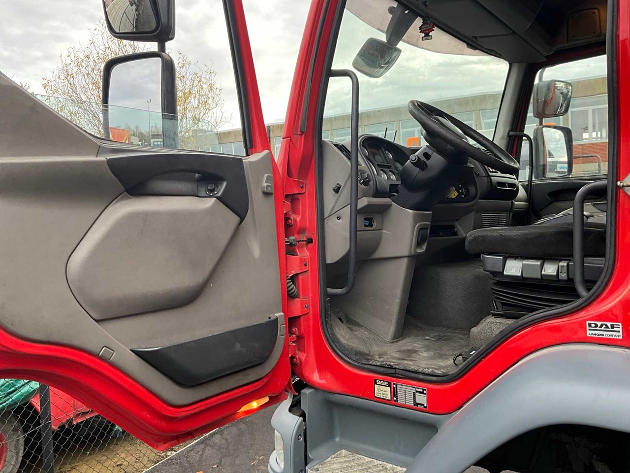Kravas automašīna 2010 DAF LF 55.250 - HYDRAULIC TAIL LIFT - 183000KM: foto 25