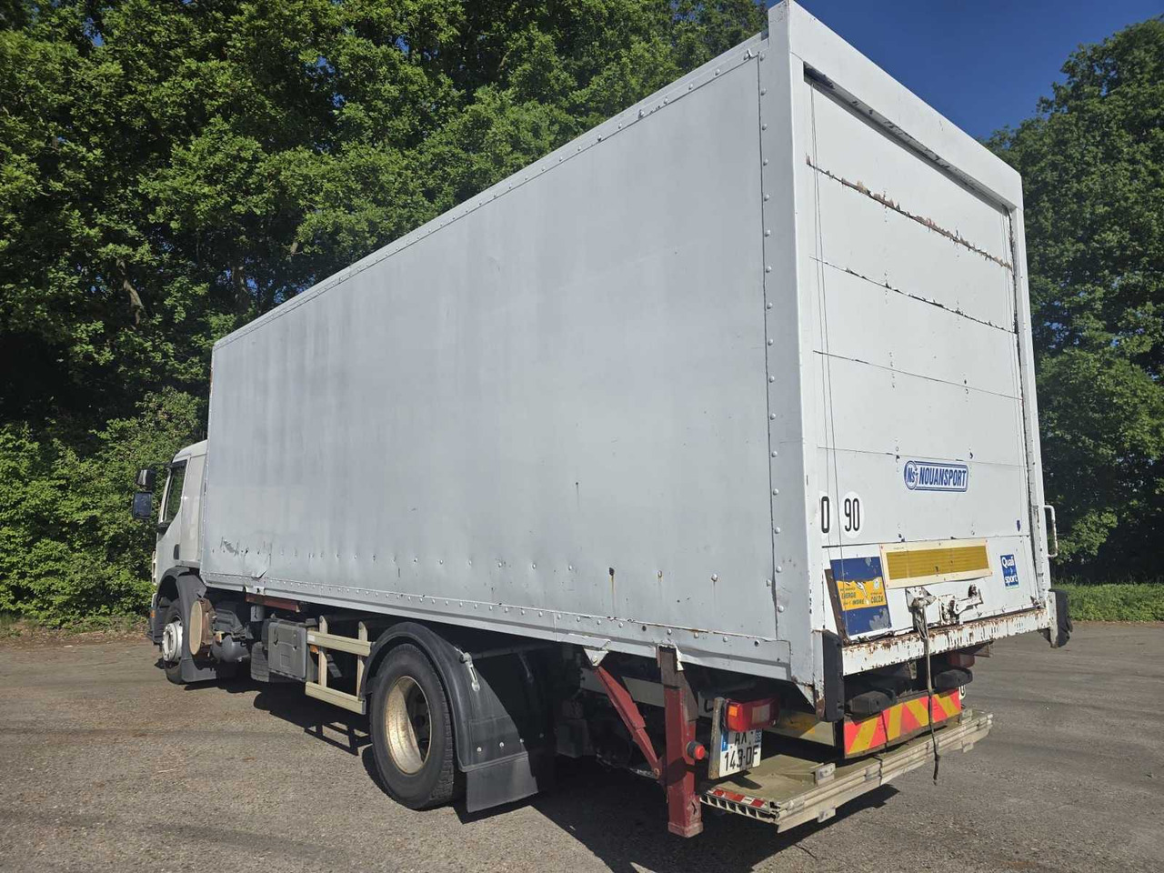 2010 VOLVO FE260 - RIGID WITH TAILGATE - 7.1L DIESEL – AIR-CONDITIONED - Kravas automašīna: foto 3 2010 VOLVO FE260 - RIGID WITH TAILGATE - 7.1L DIESEL – AIR-CONDITIONED - Kravas automašīna: foto 3