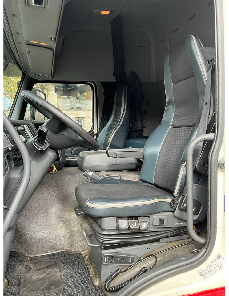 Kravas automašīna 2012 VOLVO FM 13 SEMI-TRAILER TRUCK: foto 7