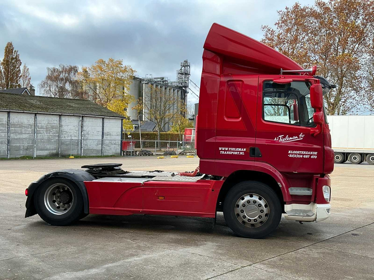 2015 DAF CF370FT SEMI-TRAILER TRACTOR - Kravas automašīna: foto 5 2015 DAF CF370FT SEMI-TRAILER TRACTOR - Kravas automašīna: foto 5