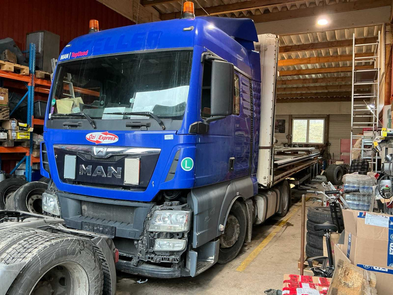 2015 MAN TGX TRACTOR UNIT INCLUDING TRAILER - Kravas automašīna: foto 2 2015 MAN TGX TRACTOR UNIT INCLUDING TRAILER - Kravas automašīna: foto 2