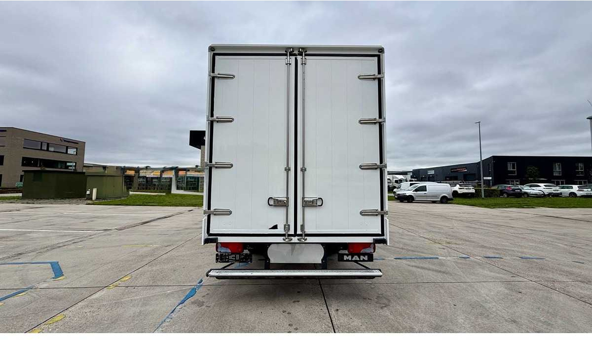 2016 MAN TGL 7.150 TRUCK - Kravas automašīna: foto 5 2016 MAN TGL 7.150 TRUCK - Kravas automašīna: foto 5