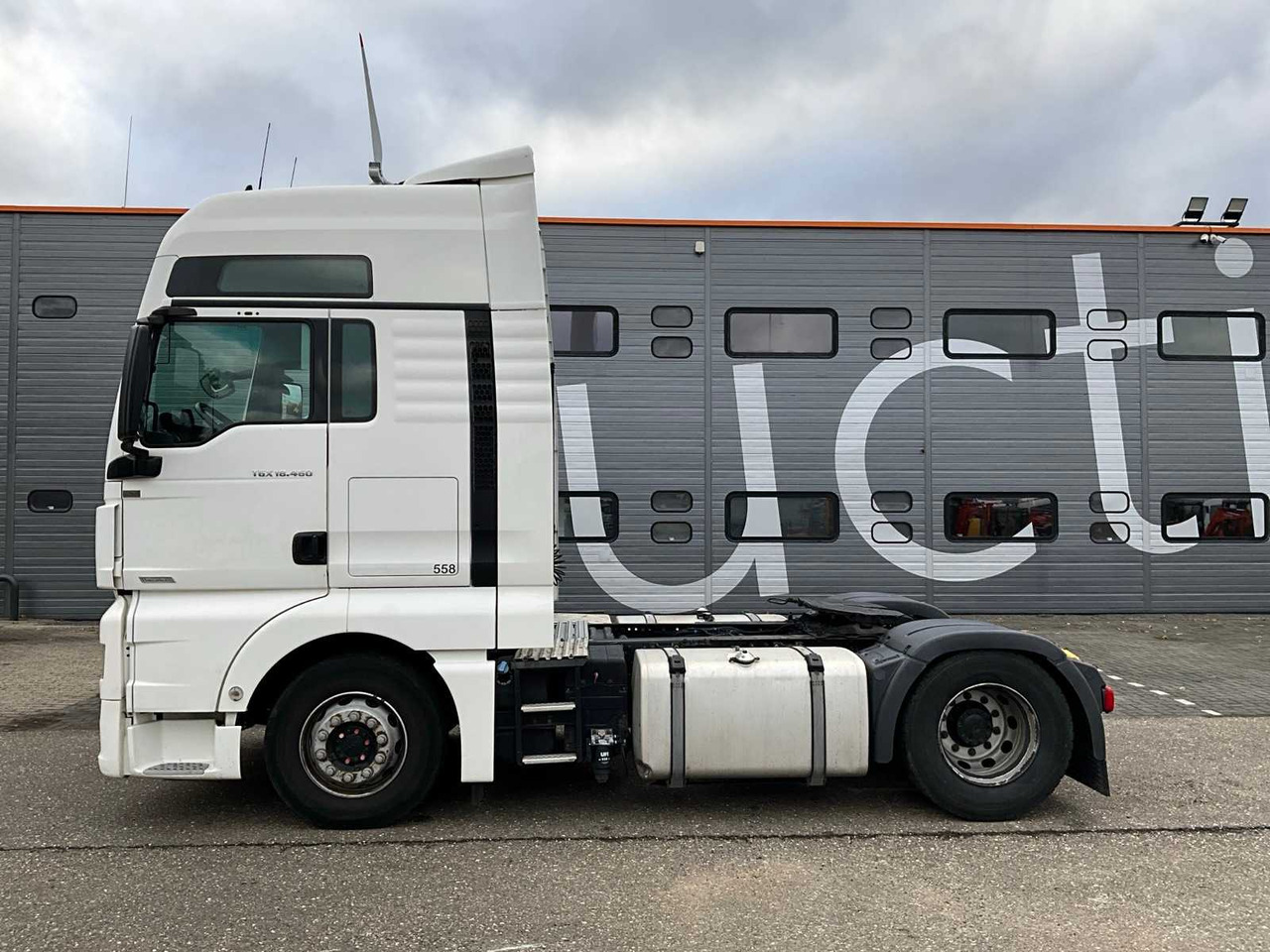 2018 MAN TGX 18.460 4X2 EURO6 TRUCK - Kravas automašīna: foto 2 2018 MAN TGX 18.460 4X2 EURO6 TRUCK - Kravas automašīna: foto 2