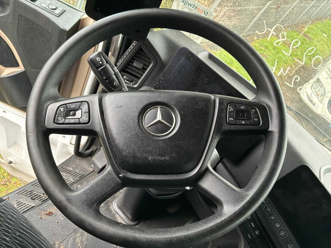 Kravas automašīna 2019 MERCEDES-BENZ ACTROS SEMI-TRAILER TRACTOR 85-BTF-7: foto 12