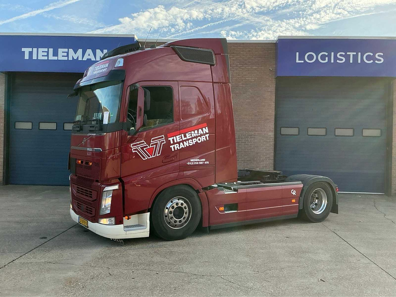 2019 VOLVO FH SEMI-TRAILER TRACTOR - Kravas automašīna: foto 1 2019 VOLVO FH SEMI-TRAILER TRACTOR - Kravas automašīna: foto 1