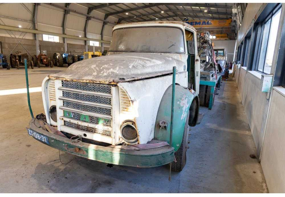 DAF TRUCK - Kravas automašīna: foto 1 DAF TRUCK - Kravas automašīna: foto 1