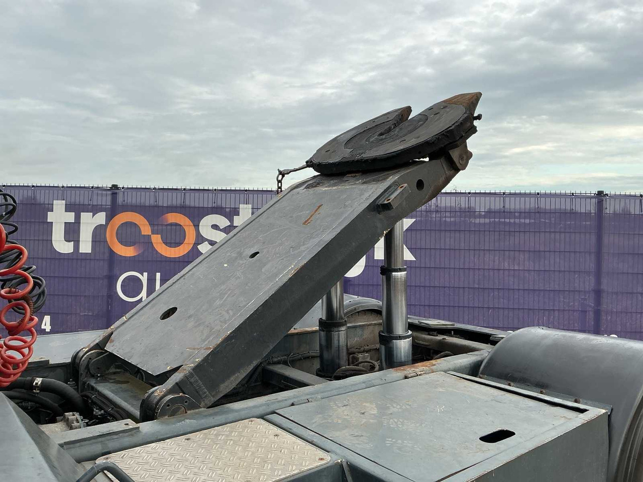 FERRARI - TT2516 - TERMINAL TRACTOR - Kravas automašīna: foto 5 FERRARI - TT2516 - TERMINAL TRACTOR - Kravas automašīna: foto 5