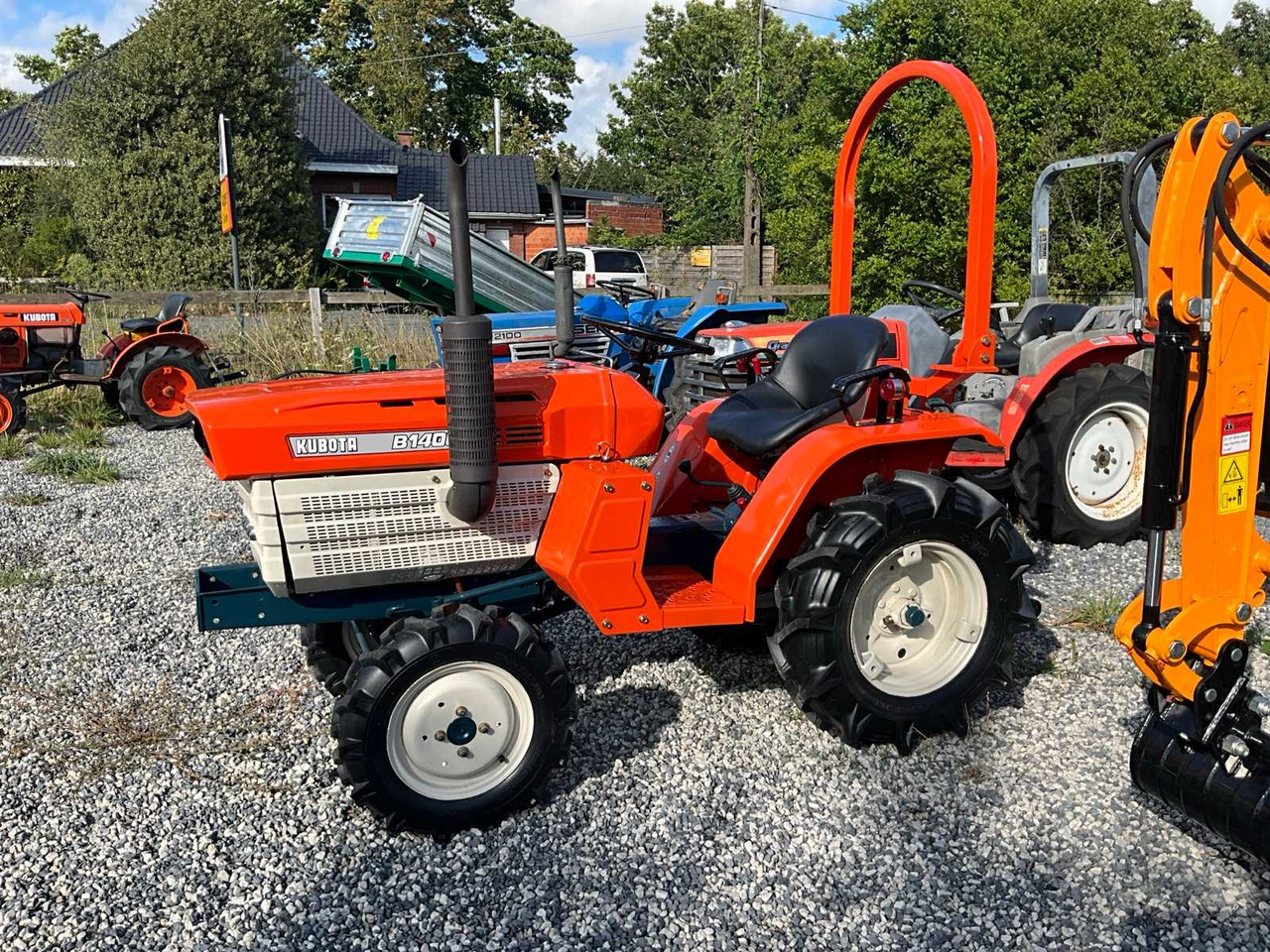 Kubota B1400DT - Traktors: foto 2 Kubota B1400DT - Traktors: foto 2