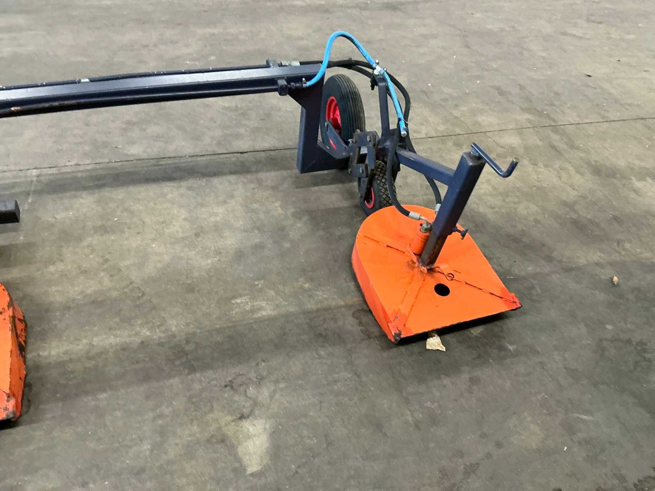 Mini traktors Kubota B7000 4WD: foto 23