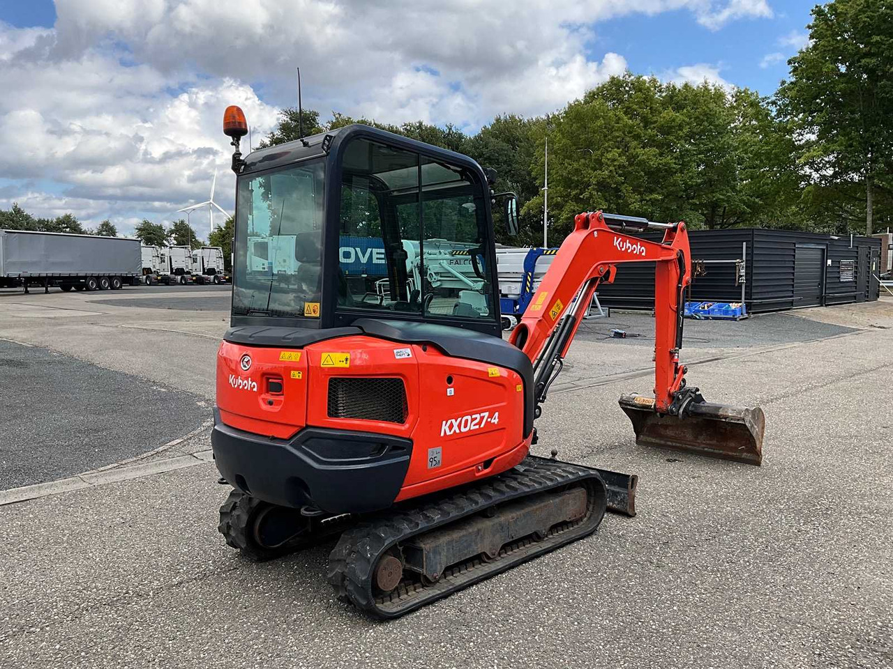 Kubota KX027-4 - Mini-ekskavators: foto 5 Kubota KX027-4 - Mini-ekskavators: foto 5