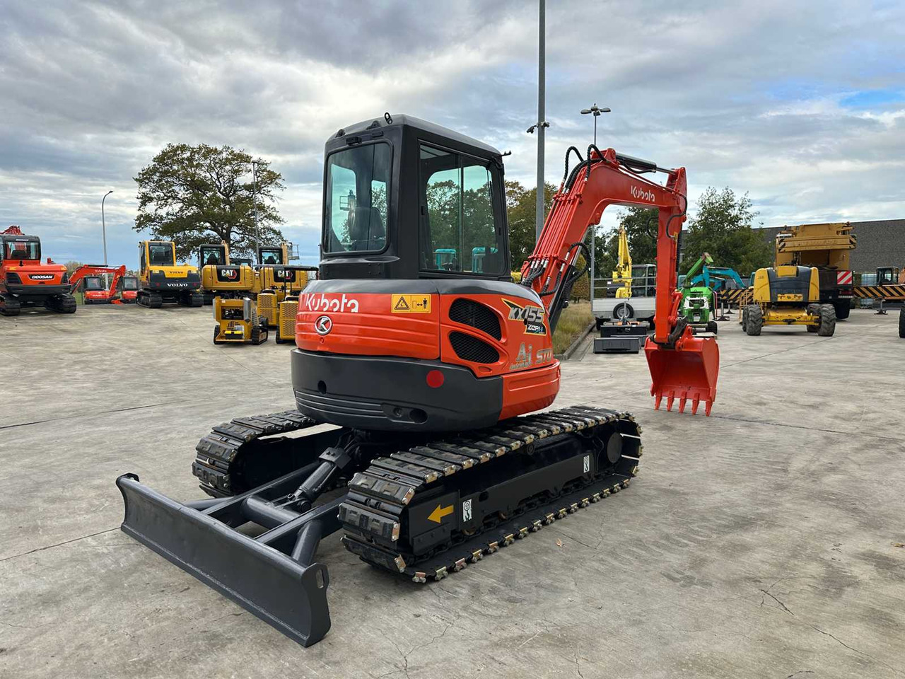 Kubota KX155-3SZ - Kāpurķēžu ekskavators: foto 4 Kubota KX155-3SZ - Kāpurķēžu ekskavators: foto 4