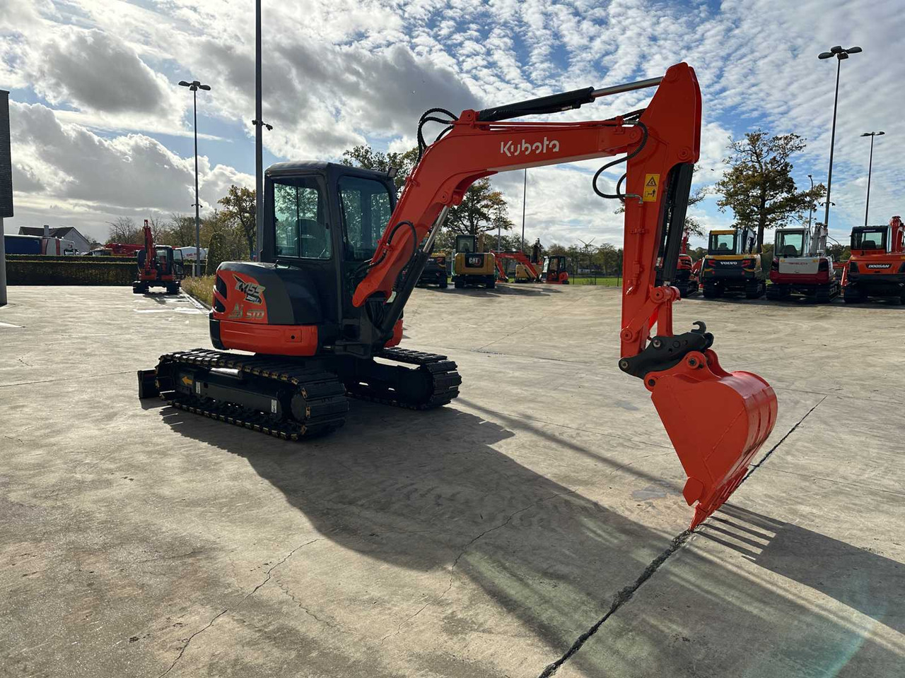 Kubota KX155-3SZ - Kāpurķēžu ekskavators: foto 3 Kubota KX155-3SZ - Kāpurķēžu ekskavators: foto 3