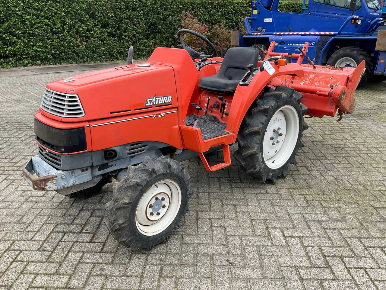 Kubota Saturn X-20 - Mini traktors: foto 1 Kubota Saturn X-20 - Mini traktors: foto 1