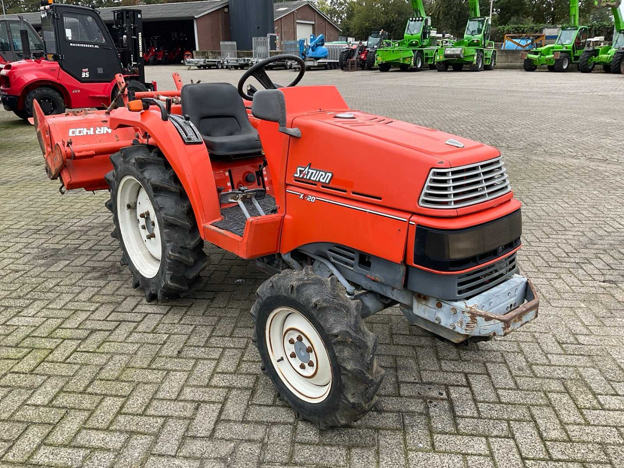 Kubota Saturn X-20 - Mini traktors: foto 4 Kubota Saturn X-20 - Mini traktors: foto 4