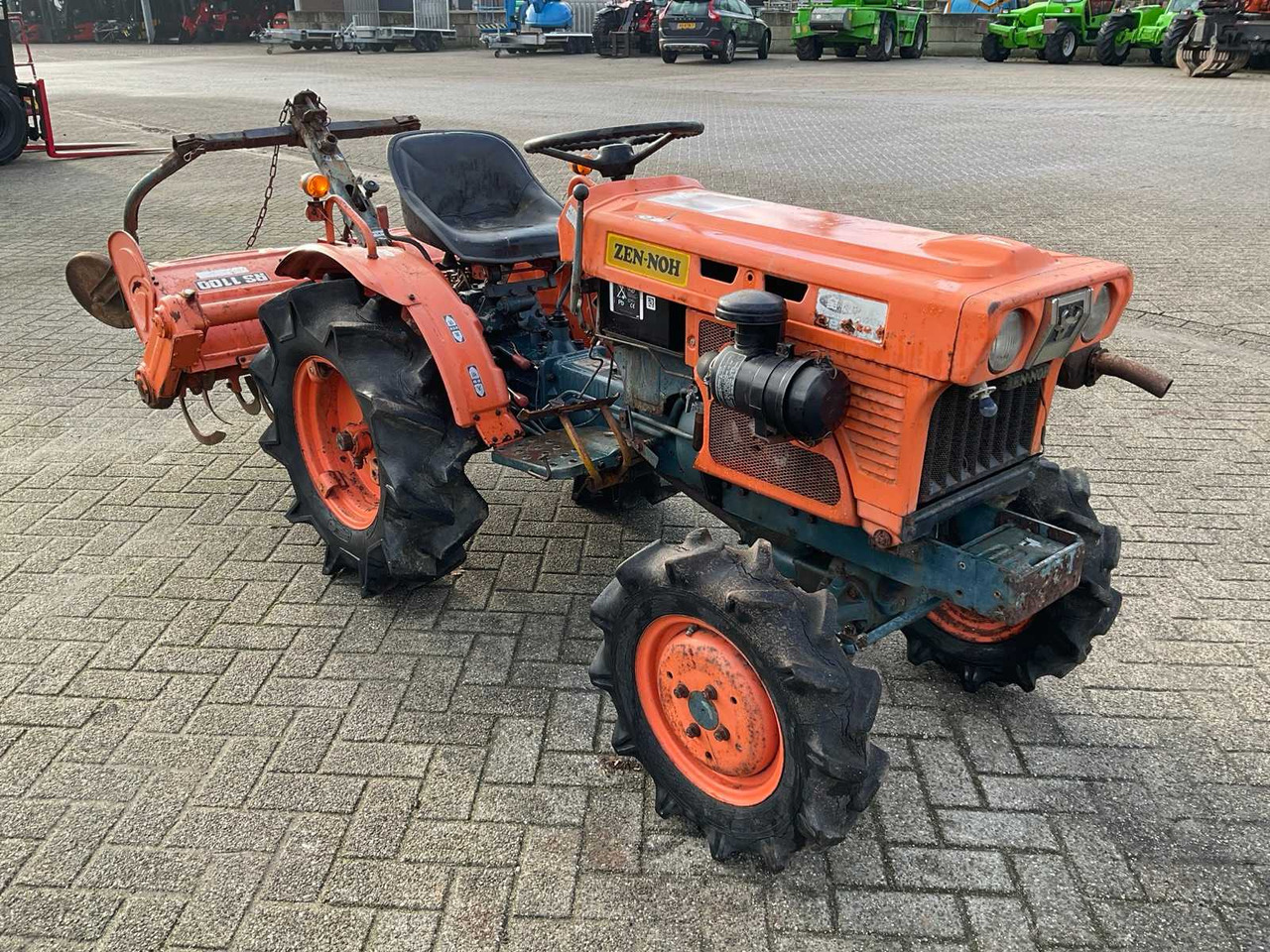 Kubota ZB7001 - Mini traktors: foto 4 Kubota ZB7001 - Mini traktors: foto 4
