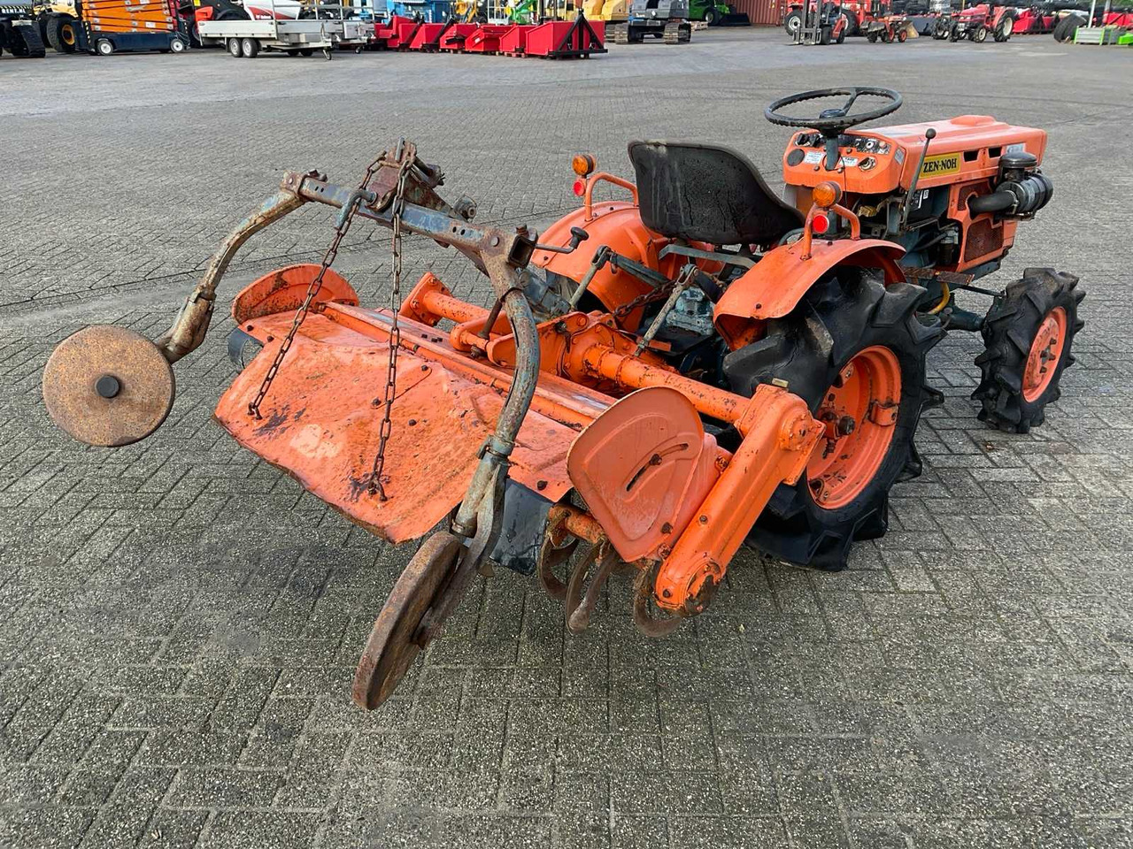 Kubota ZB7001 - Mini traktors: foto 3 Kubota ZB7001 - Mini traktors: foto 3