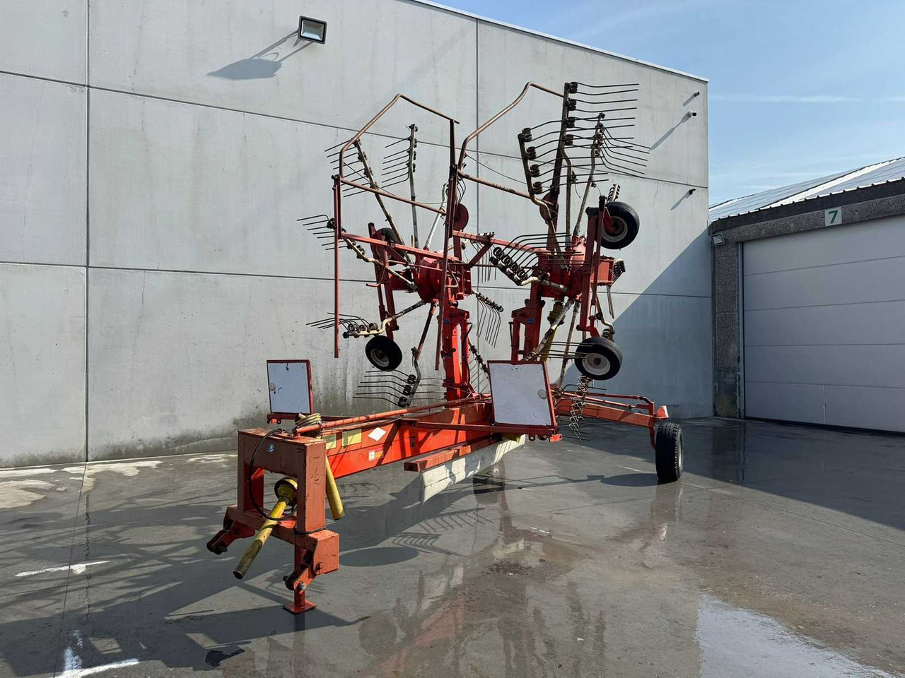 Kuhn GA7301 - Siena sagatavošanas tehnika: foto 3 Kuhn GA7301 - Siena sagatavošanas tehnika: foto 3