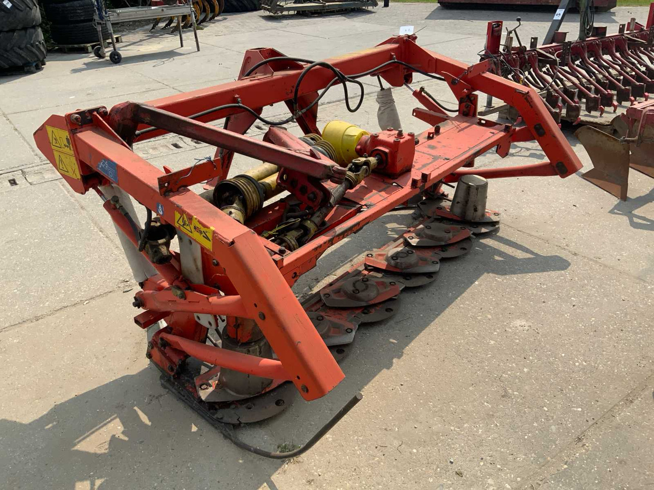 Kuhn - Pļaujmašīna-smalcinātājs/ Mulčētājs: foto 2 Kuhn - Pļaujmašīna-smalcinātājs/ Mulčētājs: foto 2