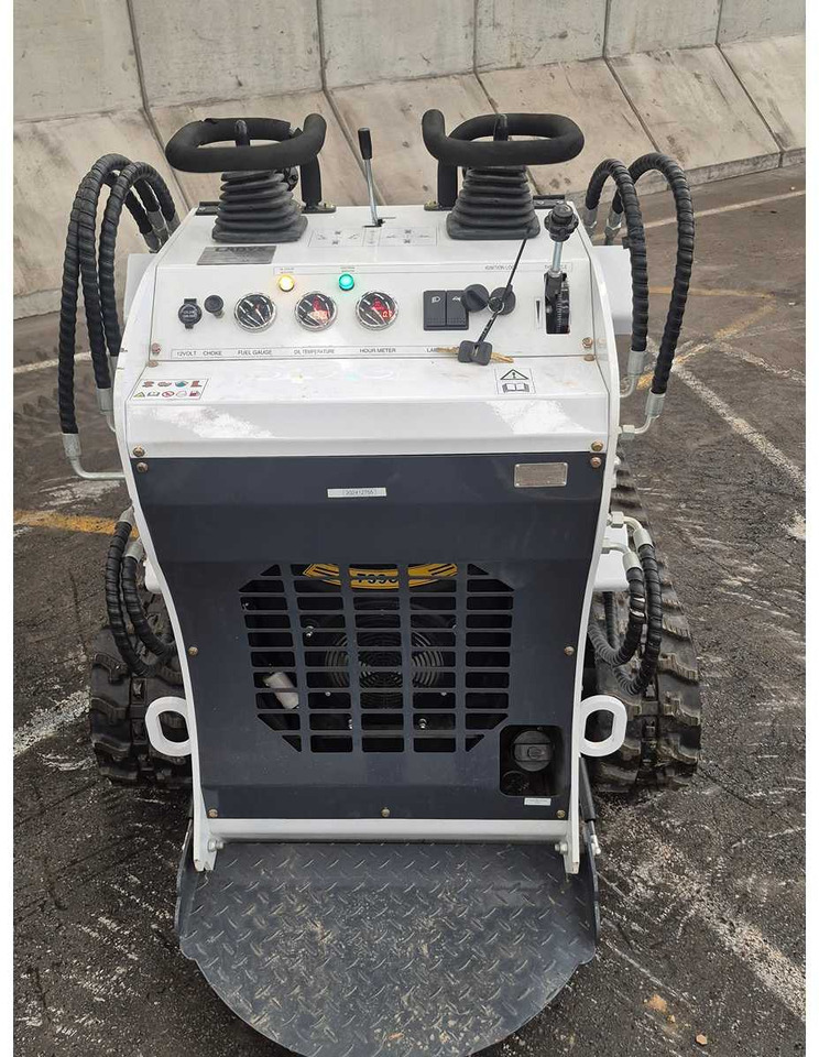 LADYS - 2025 - LA380 - SKID STEER LOADER - Kāpurķēžu kompaktiekrāvējs: foto 3 LADYS - 2025 - LA380 - SKID STEER LOADER - Kāpurķēžu kompaktiekrāvējs: foto 3